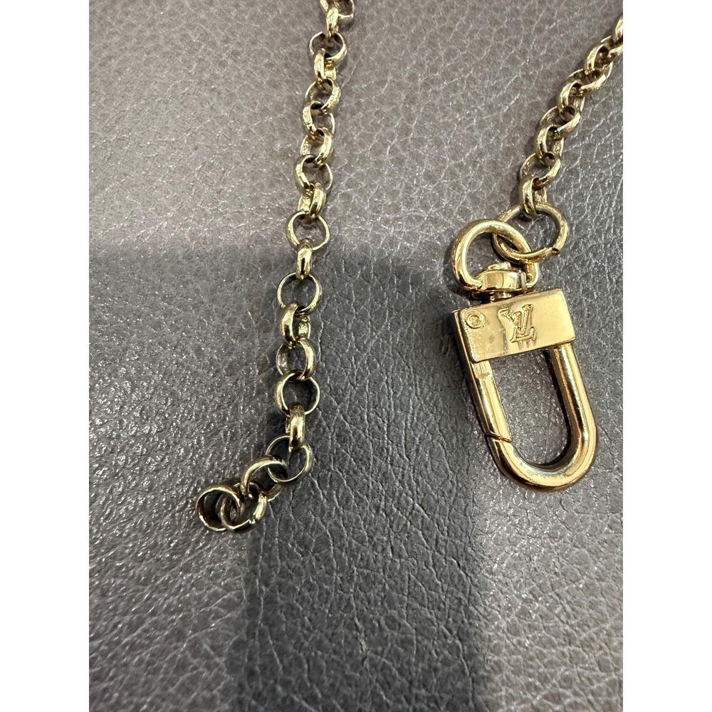 Louis Vuitton Gold Tone Rolo Chain Bag Extender Charm LV Logo Engraved Clasp - Picture 3 of 3